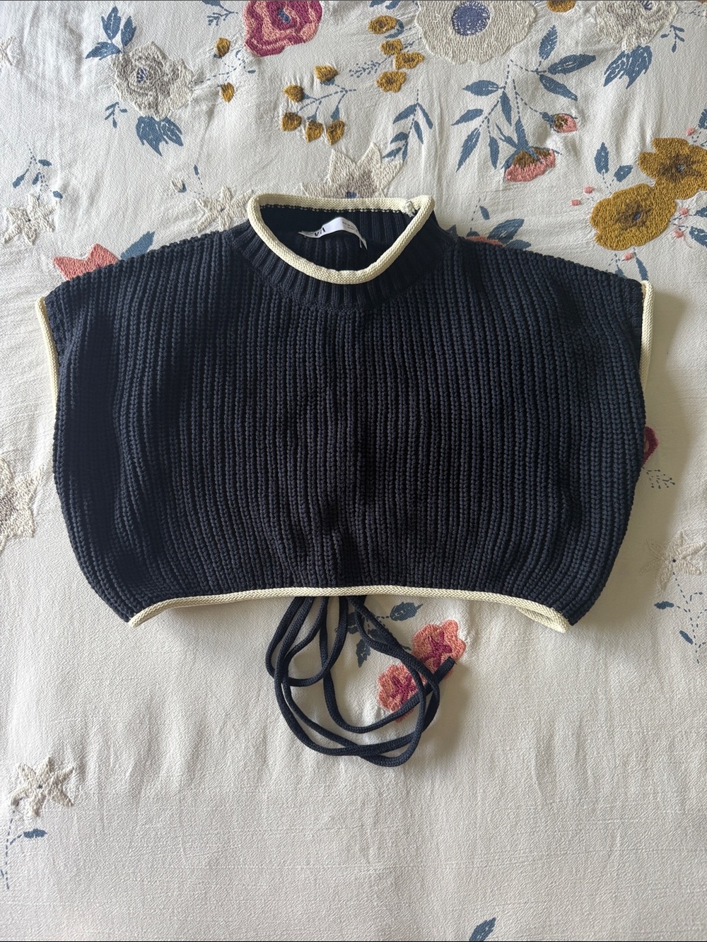 Navy Cropped Knit Sweater with Cream Trim